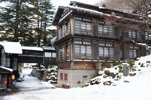 法師温泉 長寿館