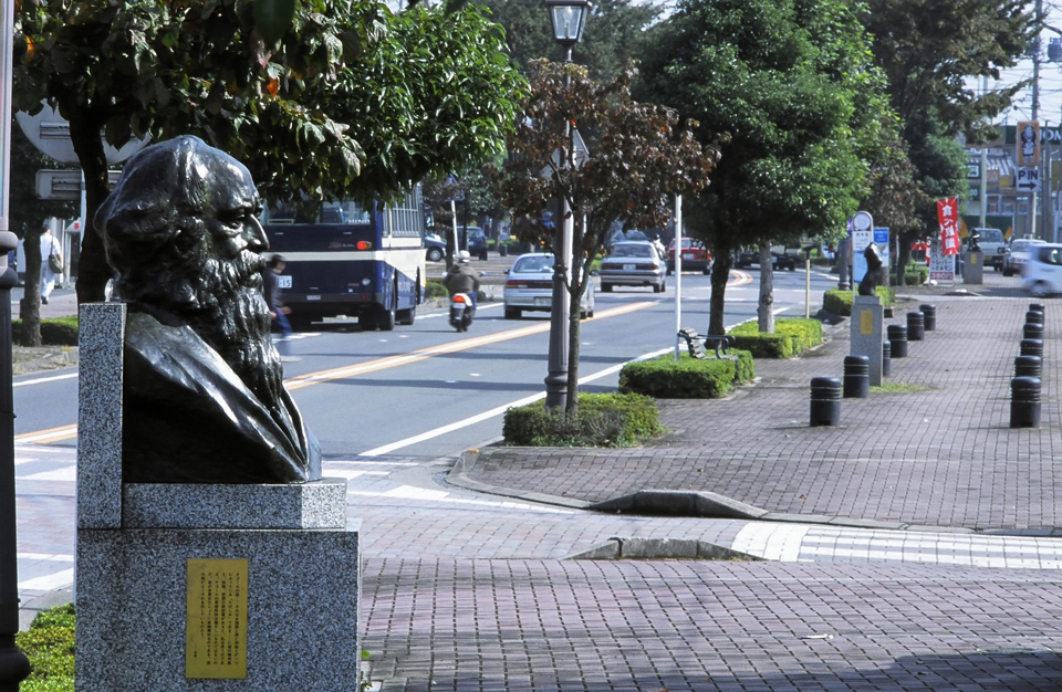 高坂彫刻プロムナード