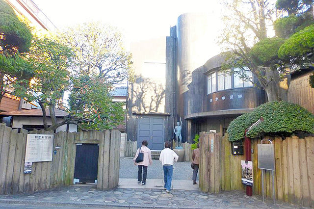 朝倉彫塑館