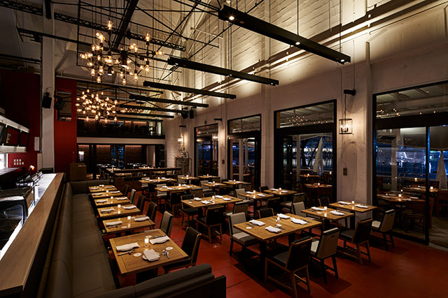 T.Y. HARBOR River Lounge