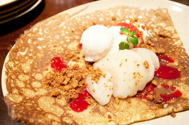 ブレッツカフェクレープリー