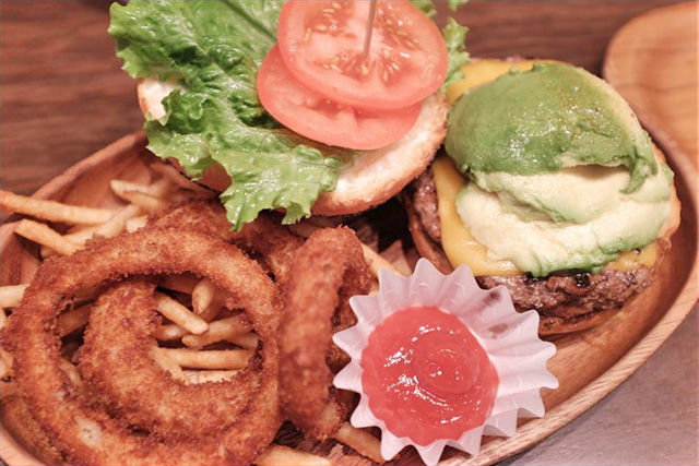 KUA AINA 青山本店