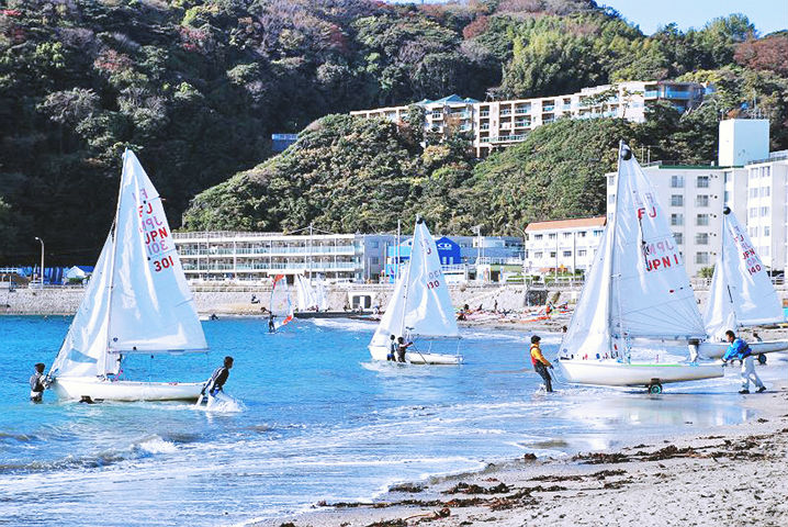 逗子マリーナヨットクラブ