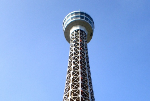 横浜マリンタワー