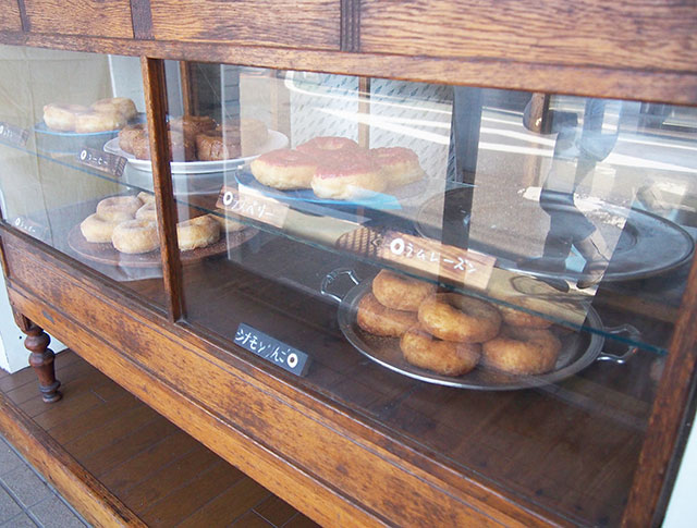 べつばらドーナツ 材木座店