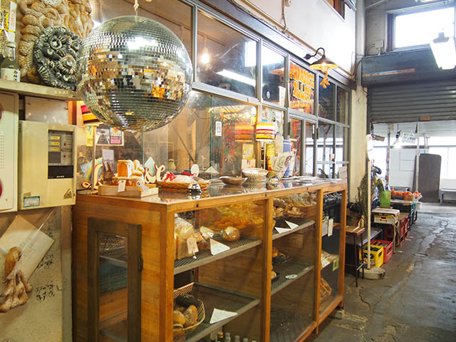 PARADISE ALLEY BREAD & CO (パラダイス アレイ ブレッドカンパニー)