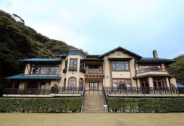 鎌倉文学館バラ園