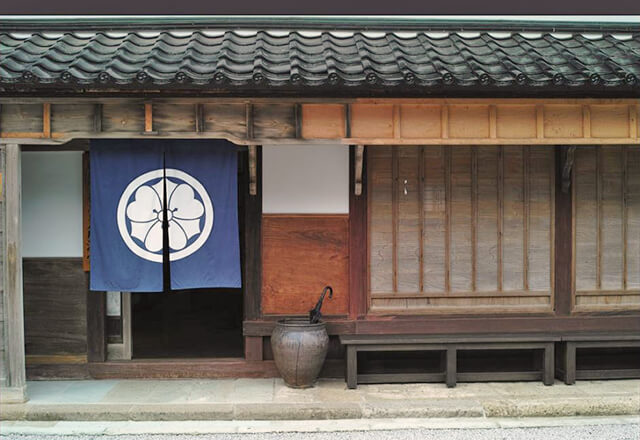 輪島市天領黒島・角海家