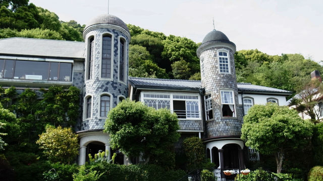 うろこの家・うろこ美術館