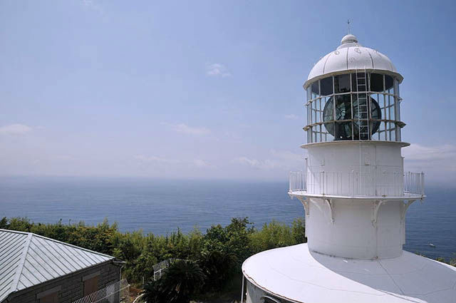 灯台のある岬 日本一明るい灯台】 室戸岬灯台周辺を歩いてみよう！ | ウォーキング