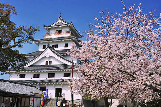 唐津城(舞鶴城)
