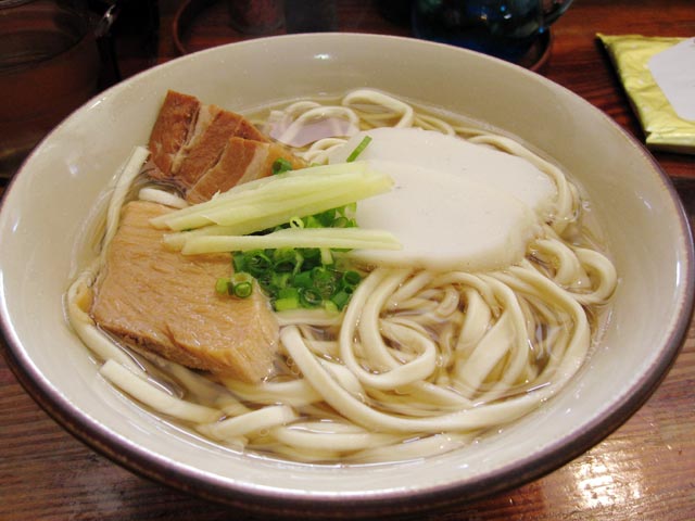 首里そば 県庁店